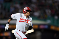 [포토] ‘9회말 선두타자 안타’ 추신수