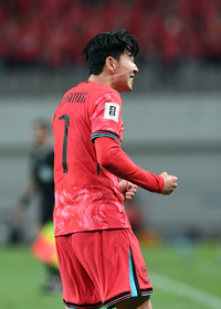 [포토]손흥민, 이겼다!