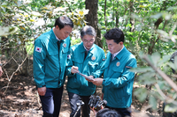 김진태 강원지사, 북한오물풍선 원인추정 ‘산불발생 긴급 현장 점검’