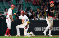 ‘김도영은 죽었고 나는 3루에서 살았다!’ 박지환