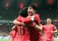 손흥민 드리블쇼+이강인의 왼발 마법…中 밀집 방어망 격파, 6만 관중이 환호했다 [SS현장]