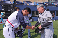 두산-한화전 ‘뜨거운 관심’→이승엽 감독도 놀라…“역시 김경문 감독님이시네요” [백스톱]