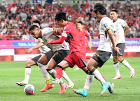 [포토]손흥민, 중국 문전을 향해!