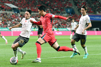 [포토]손흥민, 뚫고 또 뚫고!