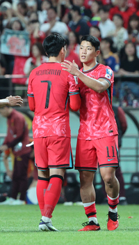 대표팀에서도 ‘최전방’ 책임진 황희찬 “아쉬움 있지만 스스로에게 수고했다고 말하고 싶다” 현장인터뷰]