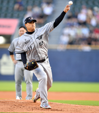 [포토]‘가볍게 몸풀기’ 류현진