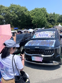 “2025년까지 ‘아포방포’!” 30도 폭염보다 뜨거운 아미들의 축제, 11주년 맞은 BTS 2024 페스타 [SS현장]