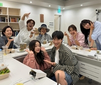 ‘신혼’ 김기리♥문지인, 자살 위험자 돕는 특별한 근황 공개 “사랑하는 동료들 위해 공부 중”