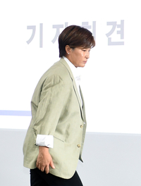 [포토]기자회견 입장하는 박세리