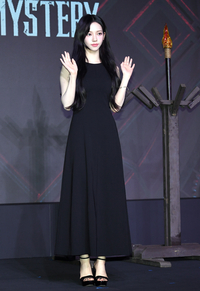 [포토]‘미스터리 수사단’ 함께 하는 카리나