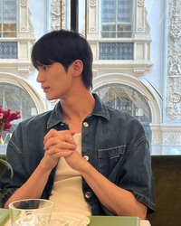 변우석 ‘20선재’로 타임슬립? 풋풋한 밀라노 일상 공개