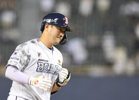 [포토]솔로 홈런 두산 양석환, 쫓아간다!