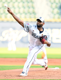 두산, NC에 2-0 승리 ‘위닝시리즈’ 달성…NC 손아섭 ‘2505안타’ 신기록 경신 [SS잠실in]