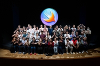 애플, 韓 2명 포함 ‘Swift Student Challenge’ 우수 수상자 발표…팀 쿡 애플 CEO “원대한 아이디어 기대”