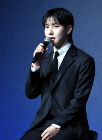 엔시티 런쥔, 사생 착각해 일반인 번호 노출 사과 “진심으로 죄송”