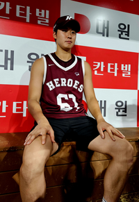 검게 탄 얼굴, 그리고 빠진 살…‘타자’ 장재영, 이제부터 시작이다 [SS고척in]