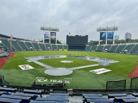 “투수 없는데···” 사령탑 바람 이뤄지지 않은 잠실 경기···우천 취소 결정 [SS잠실in]