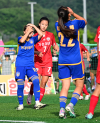 [포토]현대청운중 한국희-임지혜, 언니도 동생도 아쉬워