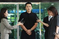 이루, 父 태진아 손잡고 컴백…음주운전 ‘집유’ 3개월만