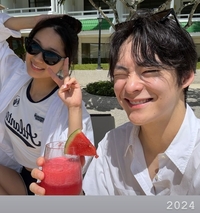 세월은 주스가 먹었나. 김혜윤♥송건희 5년 무색한 ‘복붙’ 사진 속 우정과 연인 사이