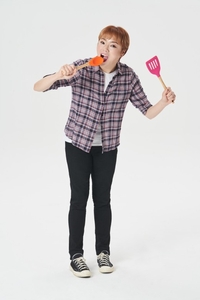 ‘178만 유튜버’ 입짧은햇님, 먹방 중 목 부상 당했다…방송 중단 위기 [공식]