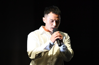 옥택연, ‘5년 공개연애 결실’…비연예인 연인은 누구?