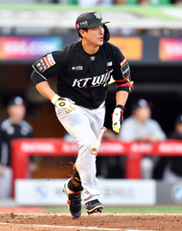 [포토] ‘우익수플라이로 물러나는’ 황재균