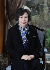 신격호 장녀 신영자, 롯데쇼핑 주식 140억원어치 매각