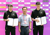 차정원, 벌써 내조 시작? ♥하정우 와인 론칭 파티 참석