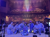 ‘마법의 성’ 더 클래식, 30주년 부산 콘서트 ‘1994’ 성료…객석 가득 매운 환호성