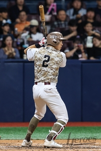 ‘최근 10G 타율 0.195’ 키움 이주형, 달아나는 투런포 폭발 [SS고척in]