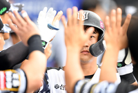 [포토]‘5회말 솔로홈런’ 배정대