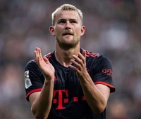 챔스 없어도 괜찮아요…‘김민재 동료’ 더 리흐트, 맨유 ‘합류’ 의향 있다