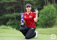‘2주 연속 연장 우승’ 박현경, 세계랭킹 35위 수직 상승