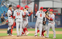 KIA·LG ‘예상대로’-삼성 ‘약진’-하위권도 ‘호시탐탐’…순위 ‘혼돈’ 그 자체 [전반기 결산]