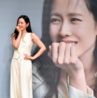 [포토]‘사진포즈 따라하기’ 손예진