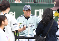 [포토]팬사인회 참석한 류현진