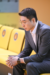 박지수 없는 국민은행, 김완수 감독 “꼴찌 후보? 뚜껑은 열어봐야 안다” [SS인터뷰]