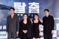 [포토]‘탈출: 프로젝트 사일런스’ 기자간담회, 이선균은 없지만...