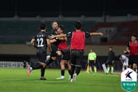 마테우스 ‘환상’ 중거리포+야치다 데뷔전 득점…안양, 천안 3-0으로 꺾고 2위 전남과 5점 ‘유지’[현장리뷰]