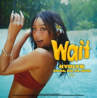 트와이스 모모, 우아함 가득 ‘S라인 드레스’ [★SNS]