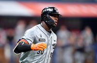 [포토]‘쉬었더니 힘이 펄펄’ 솔로포 페라자