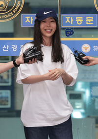 8시간 조사 마친 ‘배임혐의’ 민희진, “속이 후련하다” 웃으며 자신