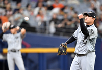 [포토]‘3회말 위기에도 무표정’ 류현진