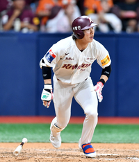 [포토]‘야구 승부는 원점으로’ 동점타 김혜성