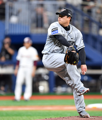 [포토]‘리드를 지켜라!’ 류현진