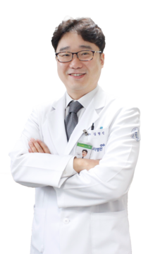 무릎 굽히면 아픈 ‘앞무릎관절염’ “방치하면 무릎에 물 찬다”