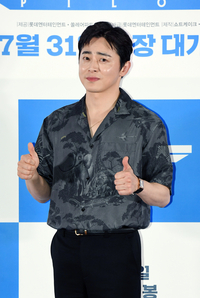 [포토]조정석, ‘파일럿’ 최고!