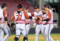 ‘승리 요정’ 김소연 “낭만의 가을, 또 왔어요” [LG 트윈스 특집]