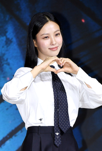 [포토]하트 만들어 보이는 고민시